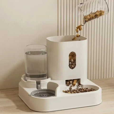 Pet feeder